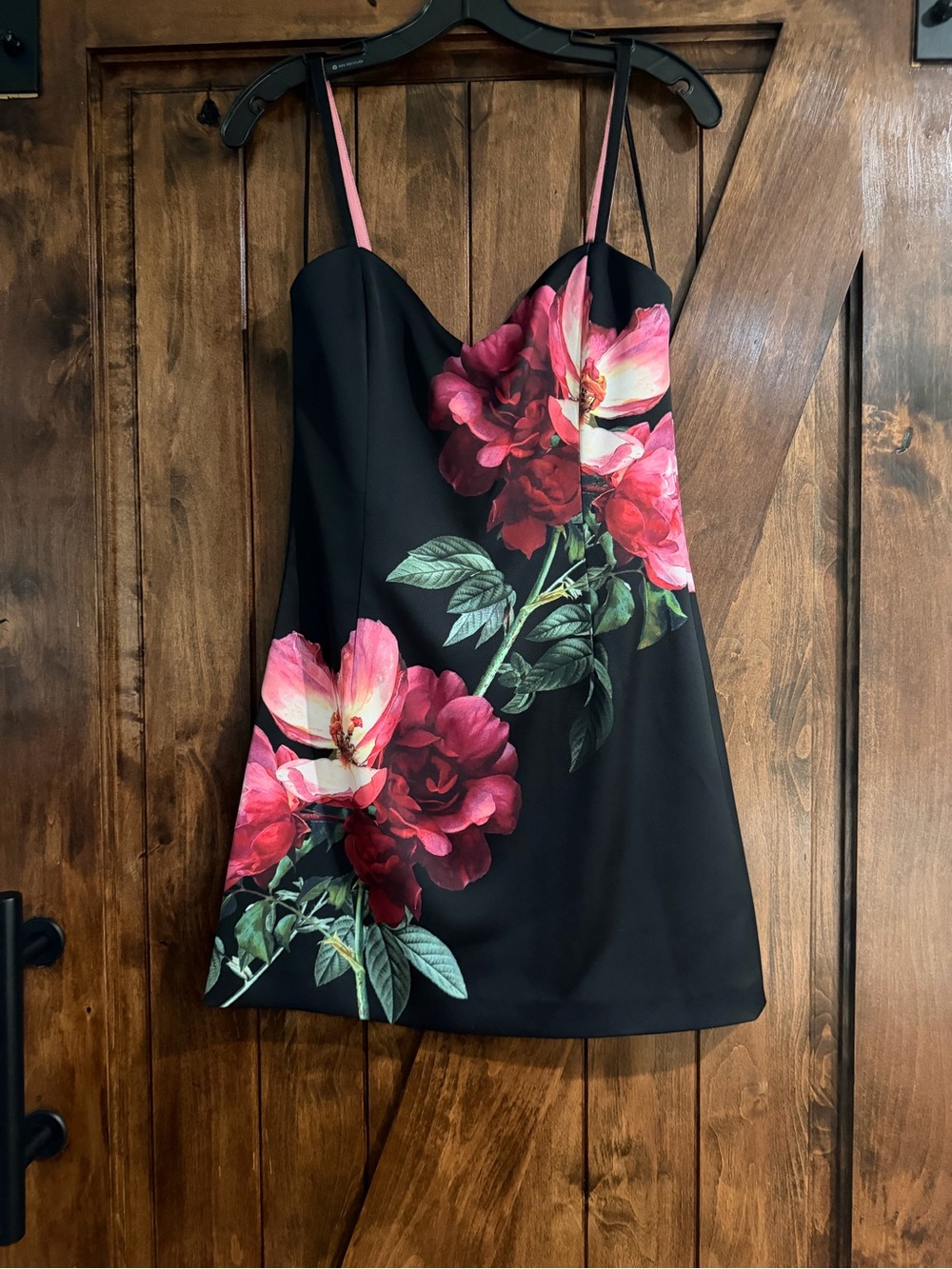 Alice + Olivia Nina Floral Sweetheart Minidress - Picture 8 of 10
